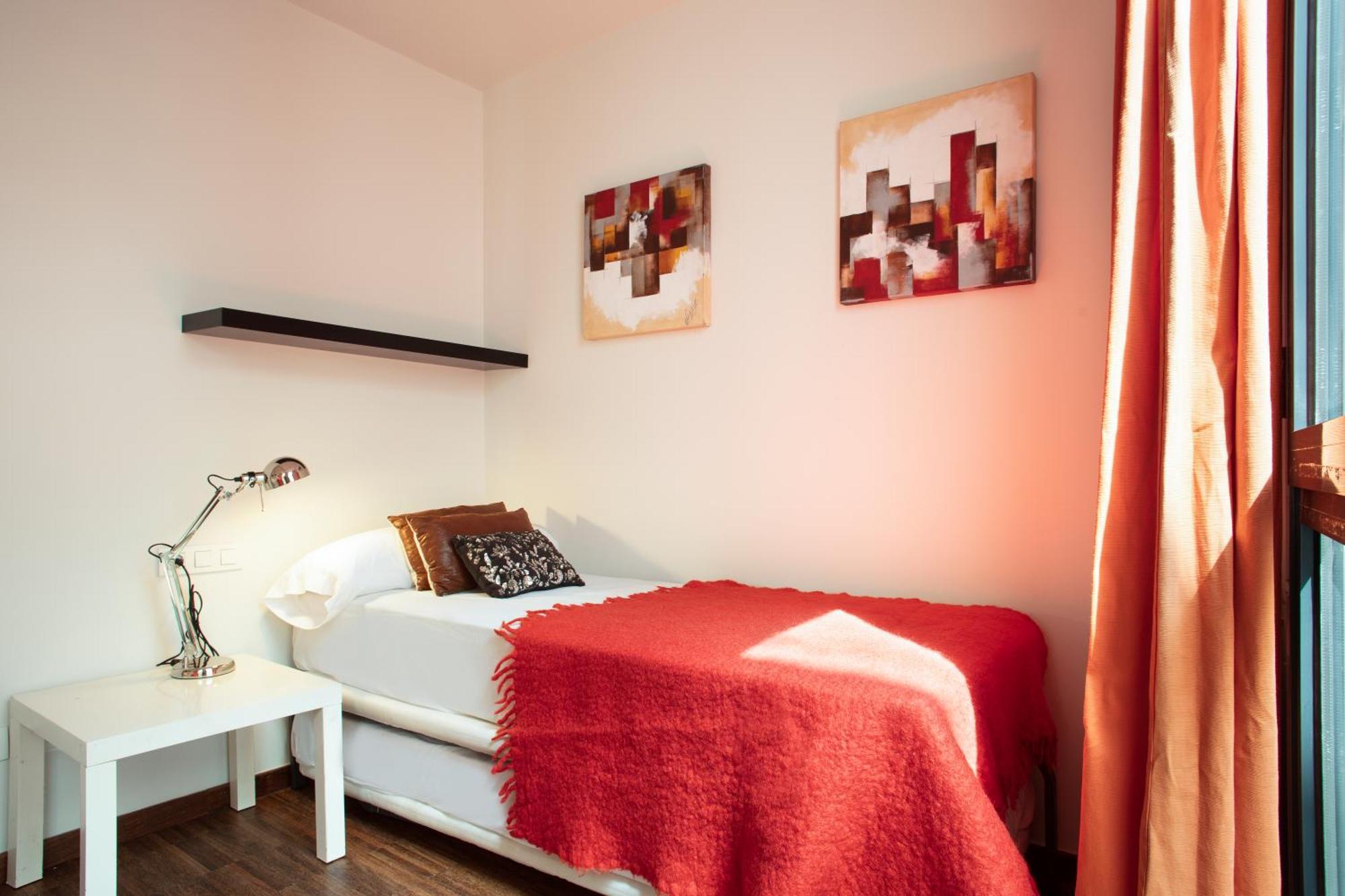 Apartment Barcelona Rentals - Sarria Apartments Near Center Номер фото
