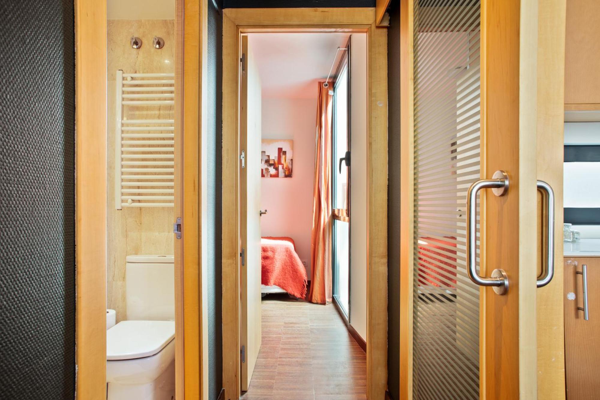 Apartment Barcelona Rentals - Sarria Apartments Near Center Номер фото